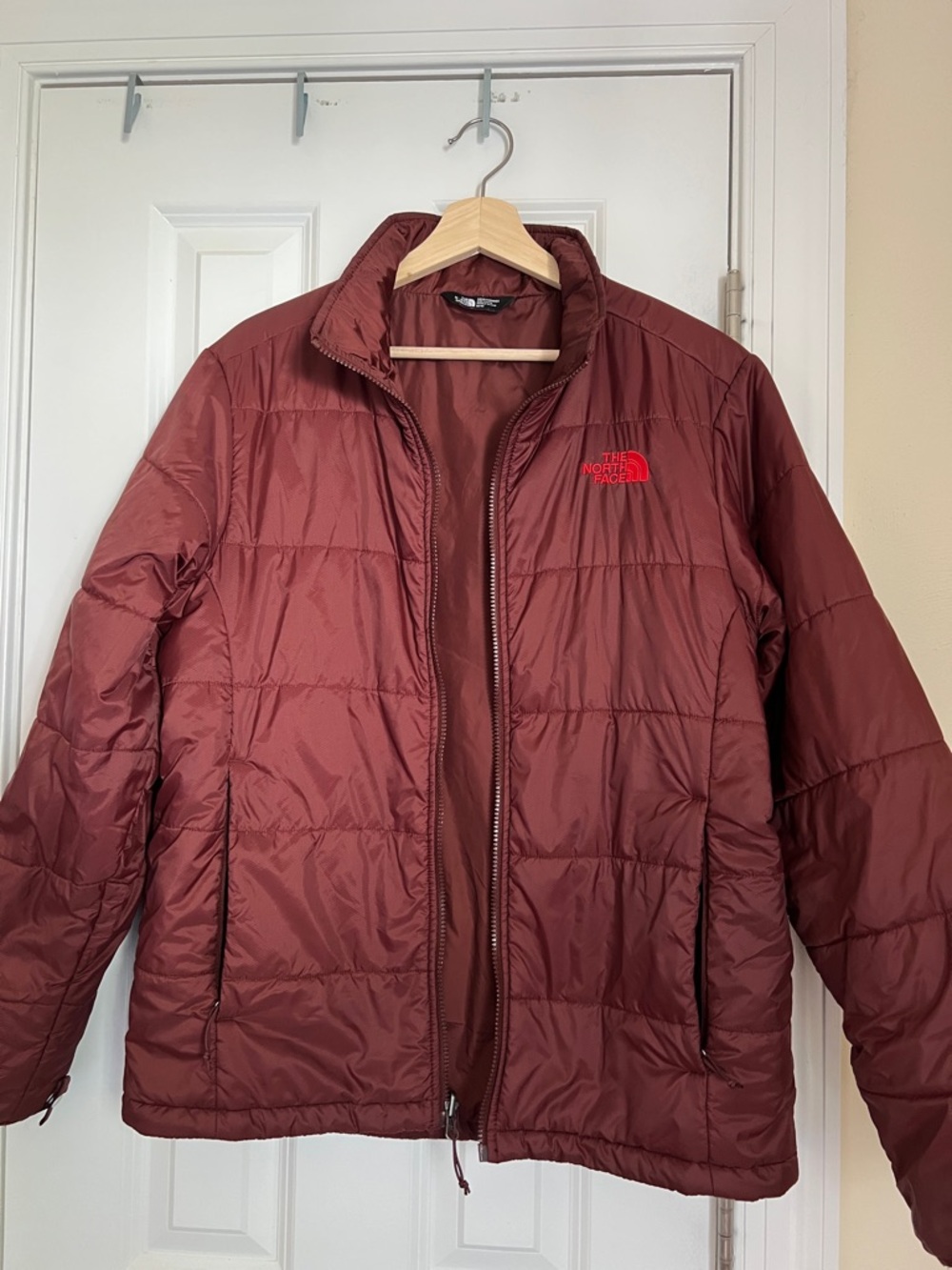 The North Face Men’s Medium Insulated Jacket - Dark Red Maroon